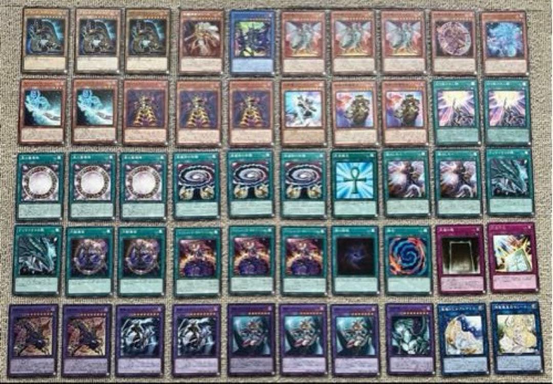 人気遊戯王デッキ5個セット&特製デュエルフィールド2個セット