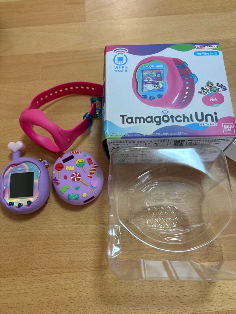 たまごっちユニ Tamagotchi Uni ケース付き