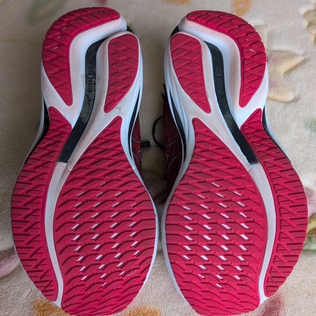 専用品MIZUNO　ウェーブライダー28 SW （26.5cm）