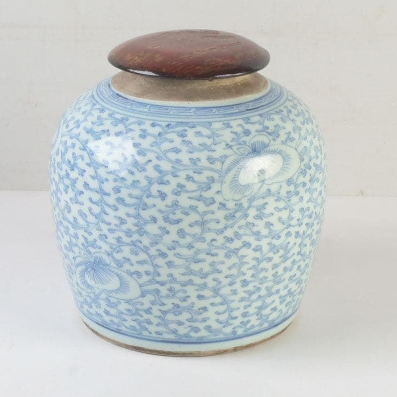 中国　青花　蛸唐草文　壷　唐木蓋付　V　A79A