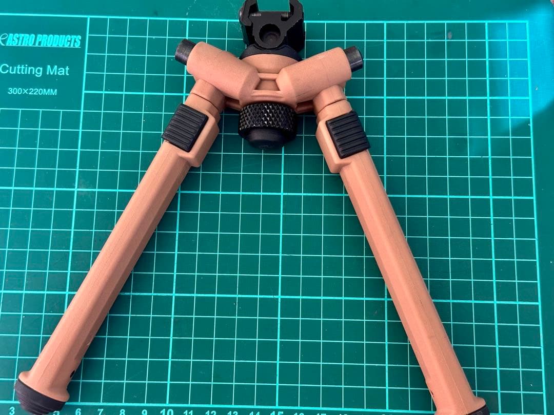 マグプルタイプ　バイポッド 20mm MAGPUL
