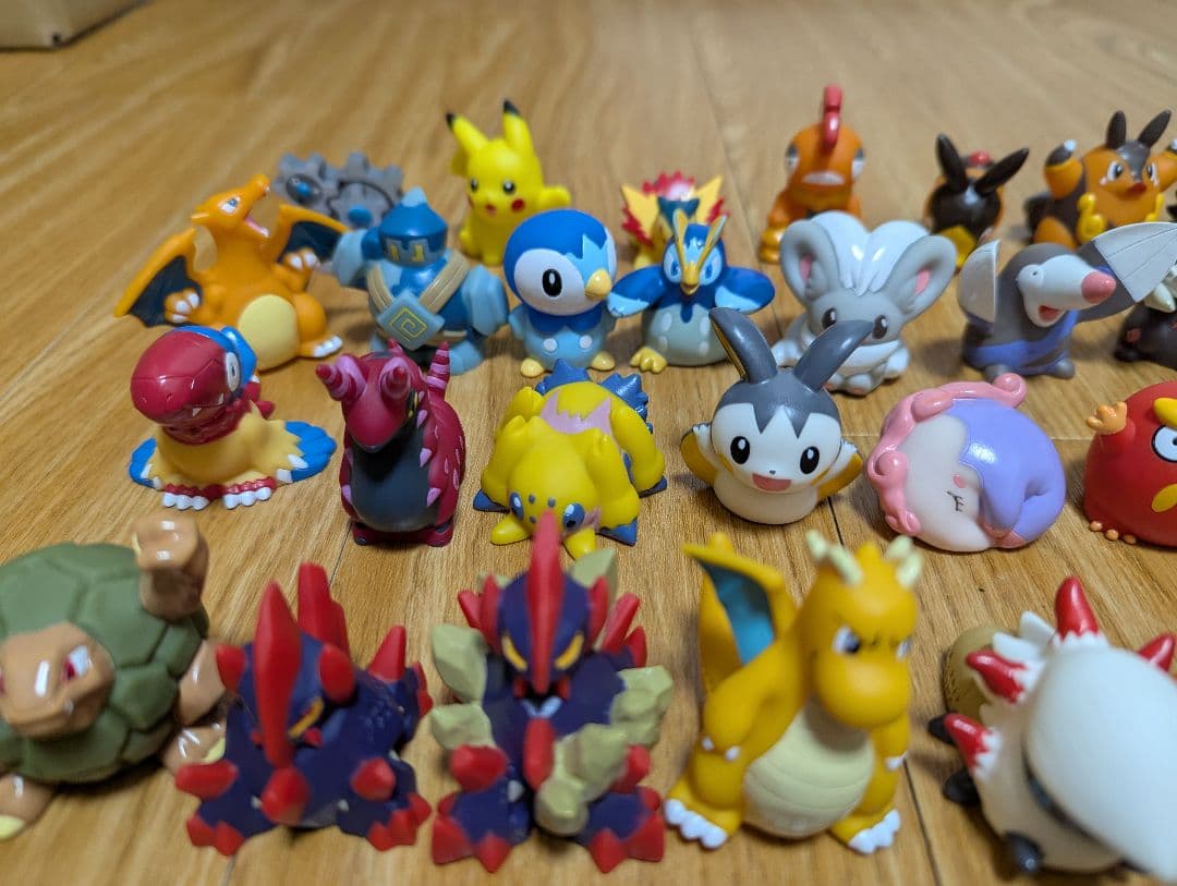 ポケモン　ソフビ　86体まとめ売り（ブラック・ホワイト多）
