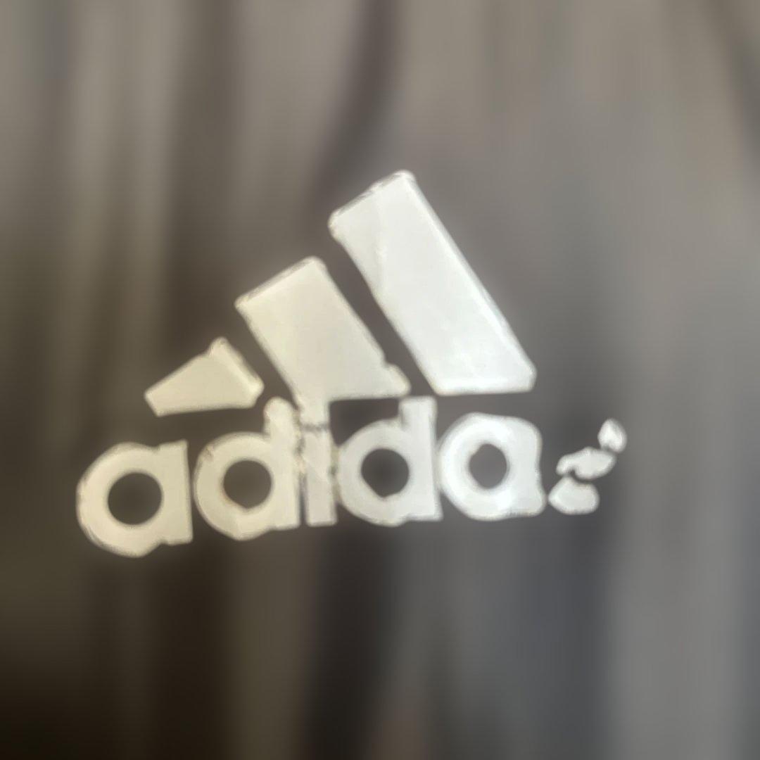 adidas ダウンベンチコート ブラック フード付き　Lサイズ
