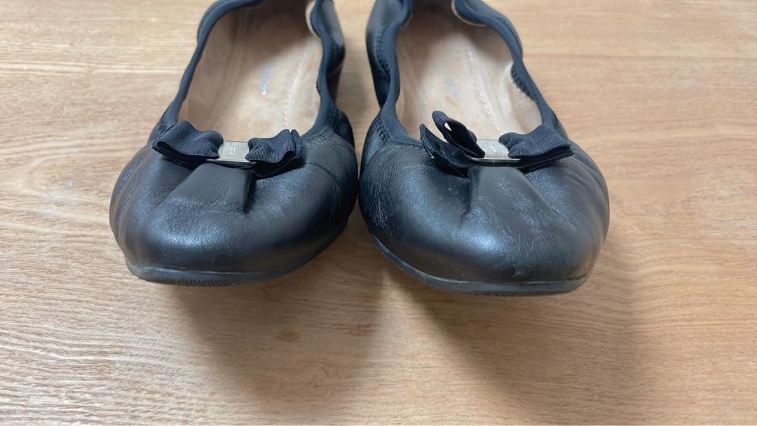 Ferragamo 黒 レザー バレエシューズ 保存袋付き