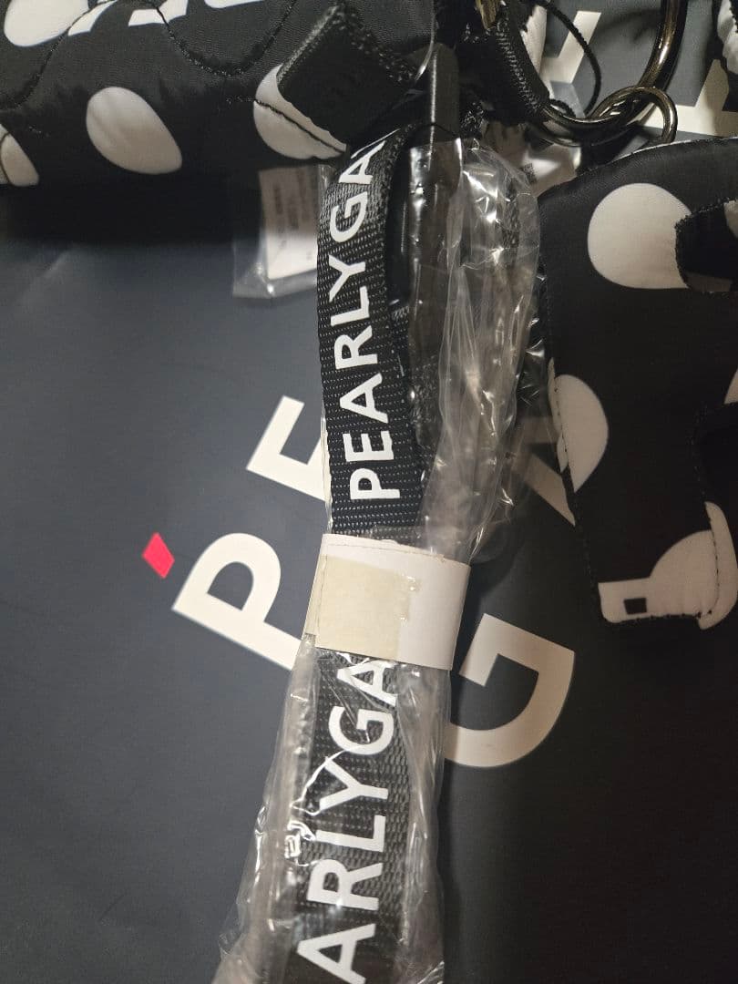 ハッチ　新品！タグ付き　PEARLY GATES ドット柄バッグ