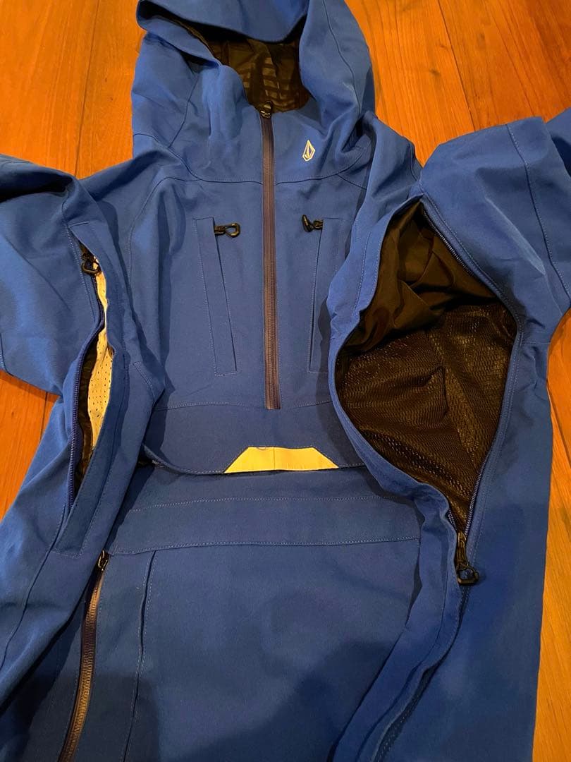 VOLCOM スノーボード ウェア(21-22モデル)