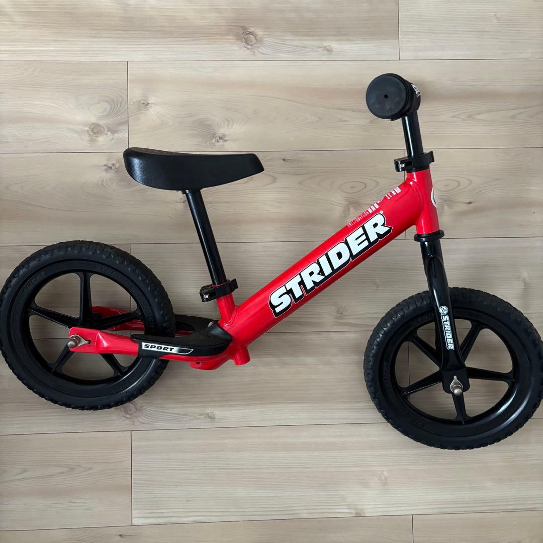 STRIDER スポーツ バランスバイク 赤 12インチ
