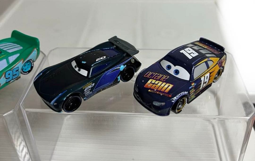 カーズ、マテル、ミニカー（マックイン、メーター）カラーチェンジ