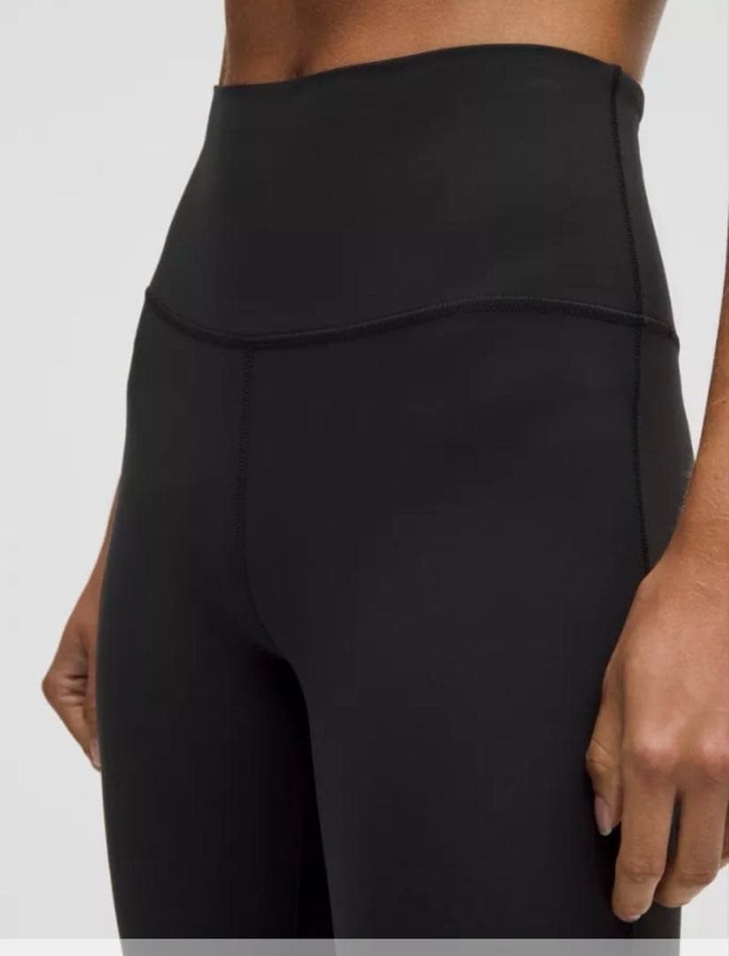 ヨガパンツ ルルレモン Align™ ハイライズミニフレアパンツ レギュラー6