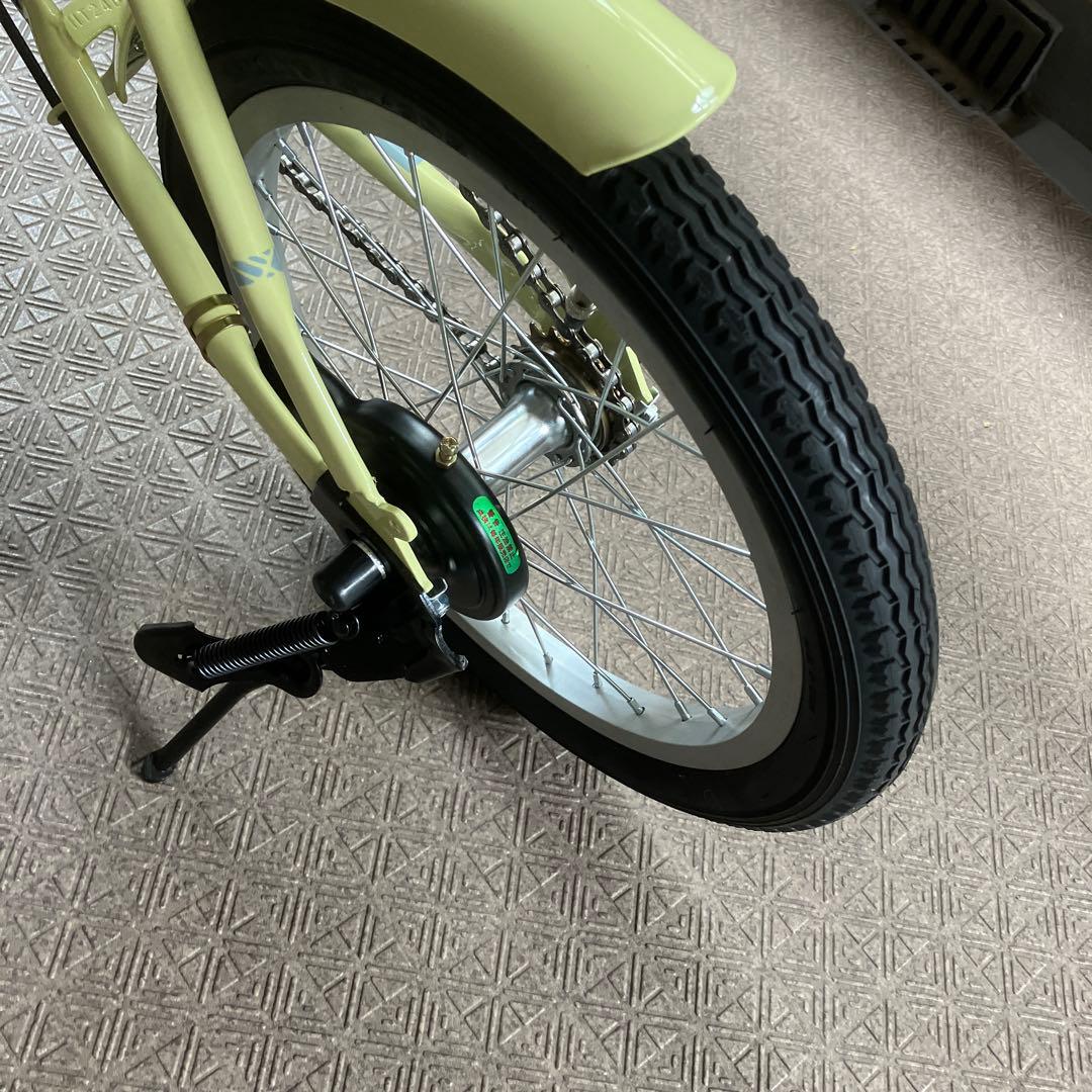 折りたたみ自転車 淡い黄色