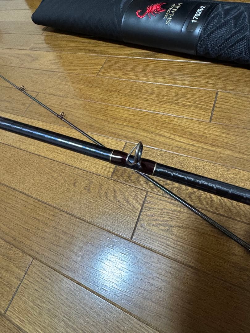 シマノ　ワールドシャウラ 1702R-2 ルアーロッド