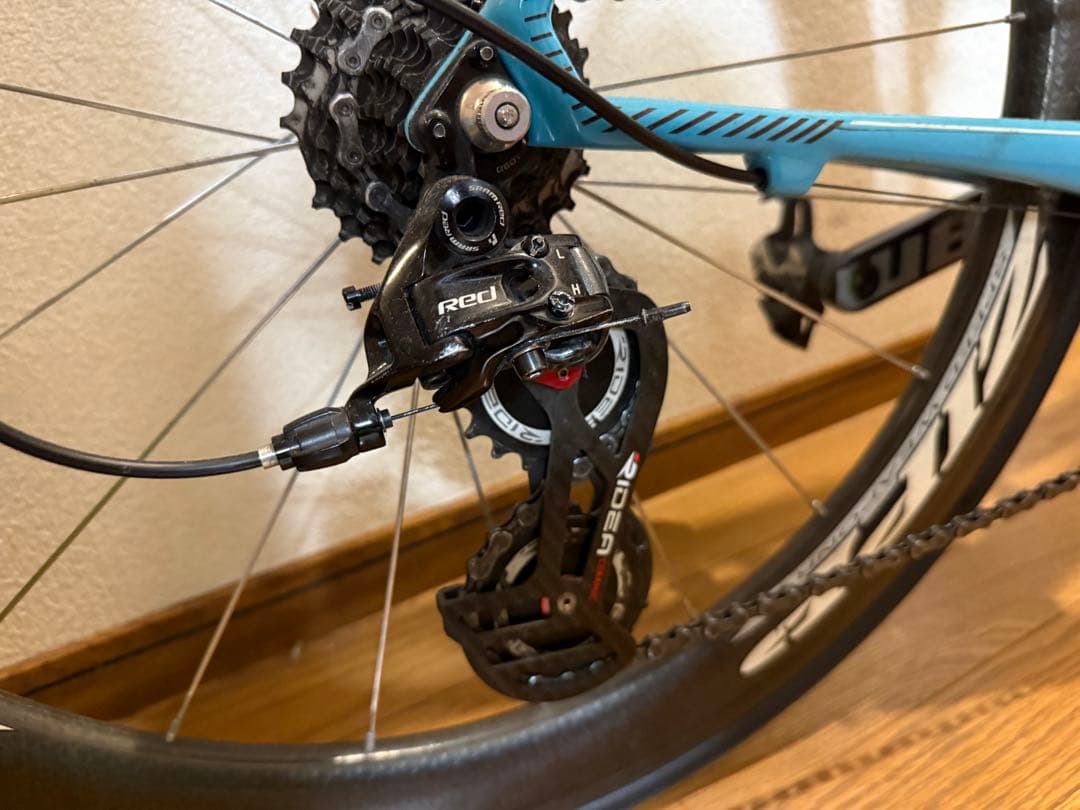 自転車本体 Focus izalco max ag2r