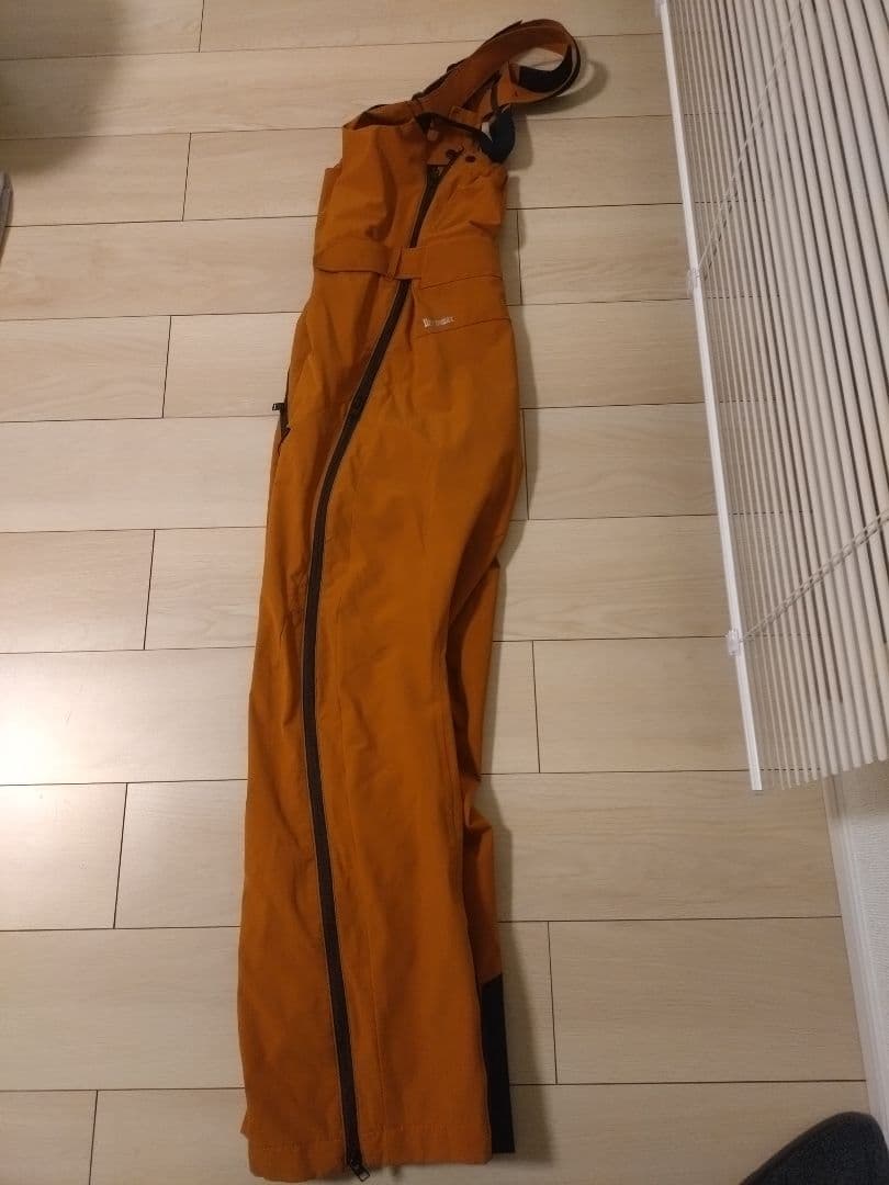DESCENTE　ビブパンツ