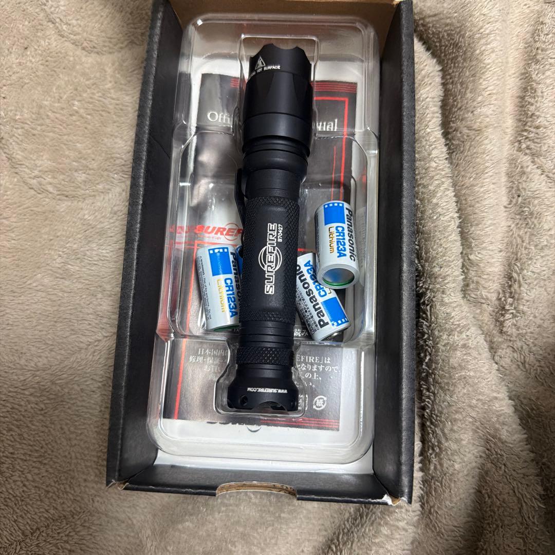 実物 SUREFIRE E2D BK LED DEFENDER シュアファイア