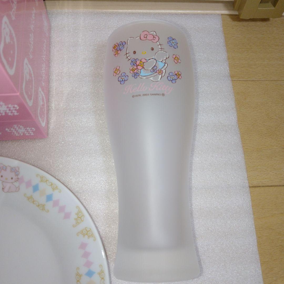 ハローキティ平成レトログラス　チャーミーキティプレート　苺グラス　新品