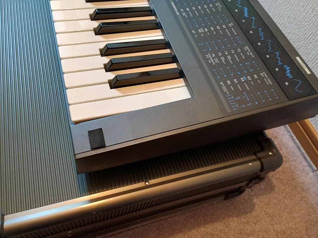 【希少・美品】KORG DW-8000 専用ハードケース付（動作未確認）