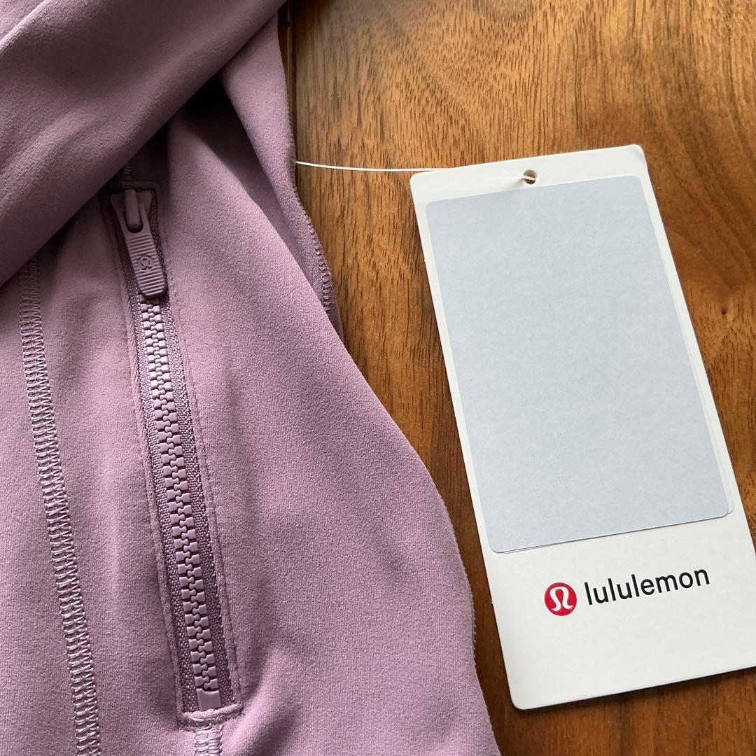 新品未使用！lululemon Define ジャケットNulu 紫　4