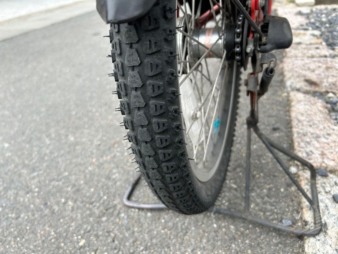 ブリヂストン　ビッケ　赤 電動アシスト自転車 チャイルドシート付き　Bikke