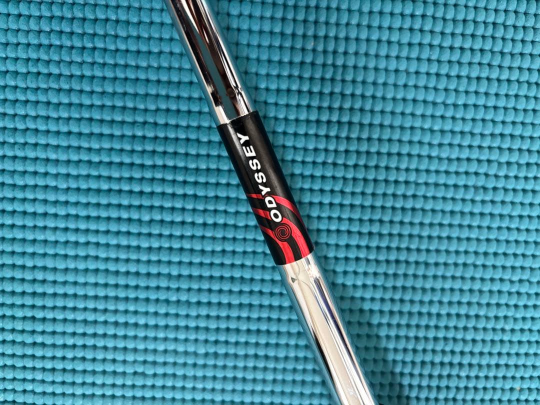 Odyssey White Ice Rossie パター