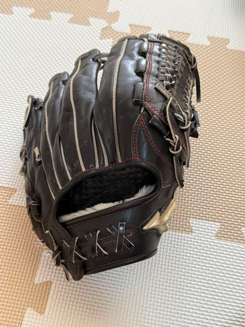 【最終値下げ】　軟式グローブ　e ミズノ 黒 編み込みデザイン　軟式野球