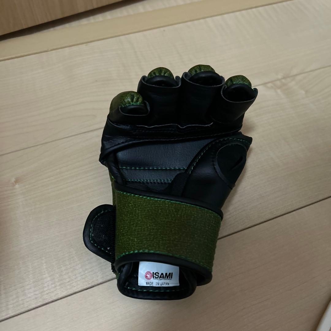 C7L7M　rizinグローブM