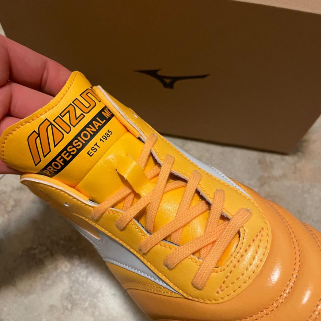 シューズ MORELIA II