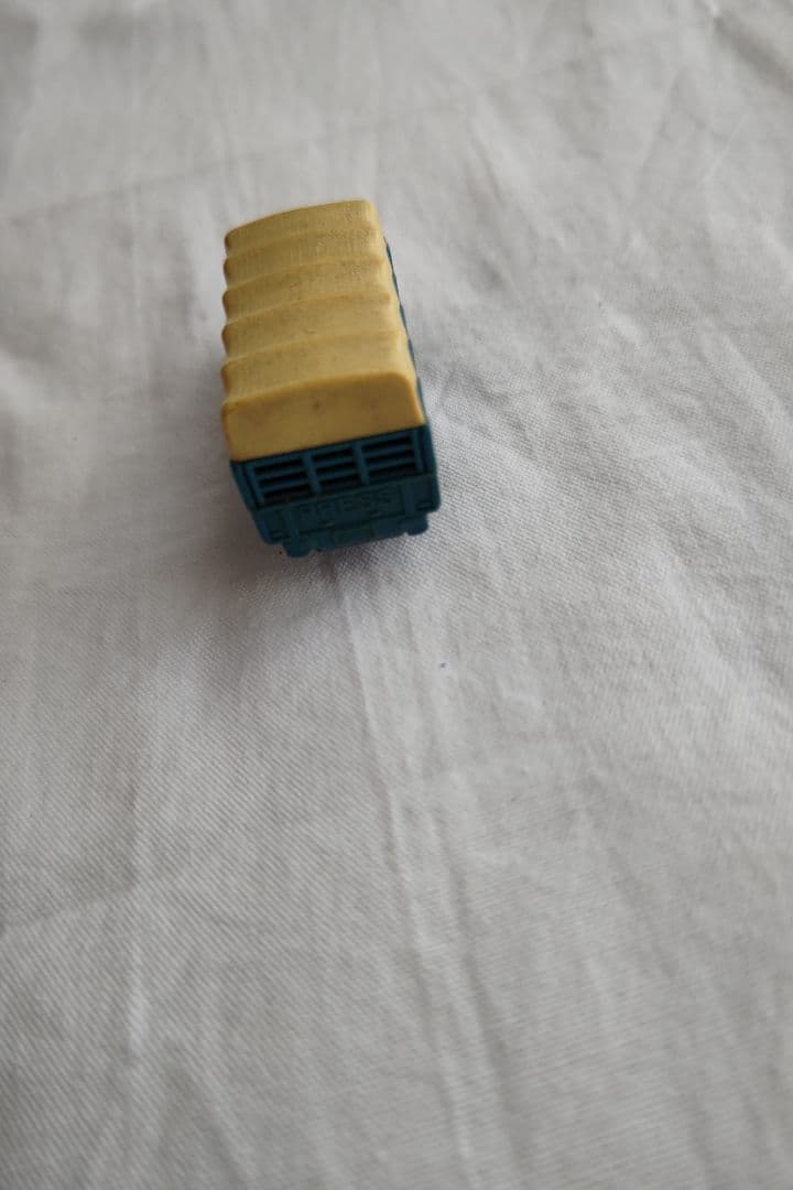 トミカ 青いトラック ミニカー