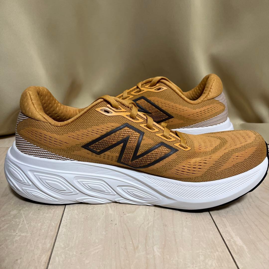 New Balance 880 ブラウン ランニングシューズ