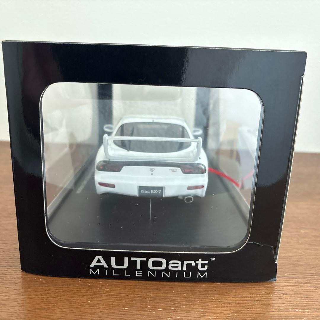オートアート　マツダ　アンフィニ　RX-7 FD3S ホワイト　1/18