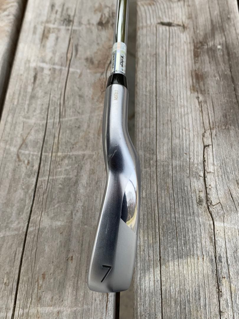 【美品】 XXIO エックス　7番 ダイナミックゴールド　　95 S200
