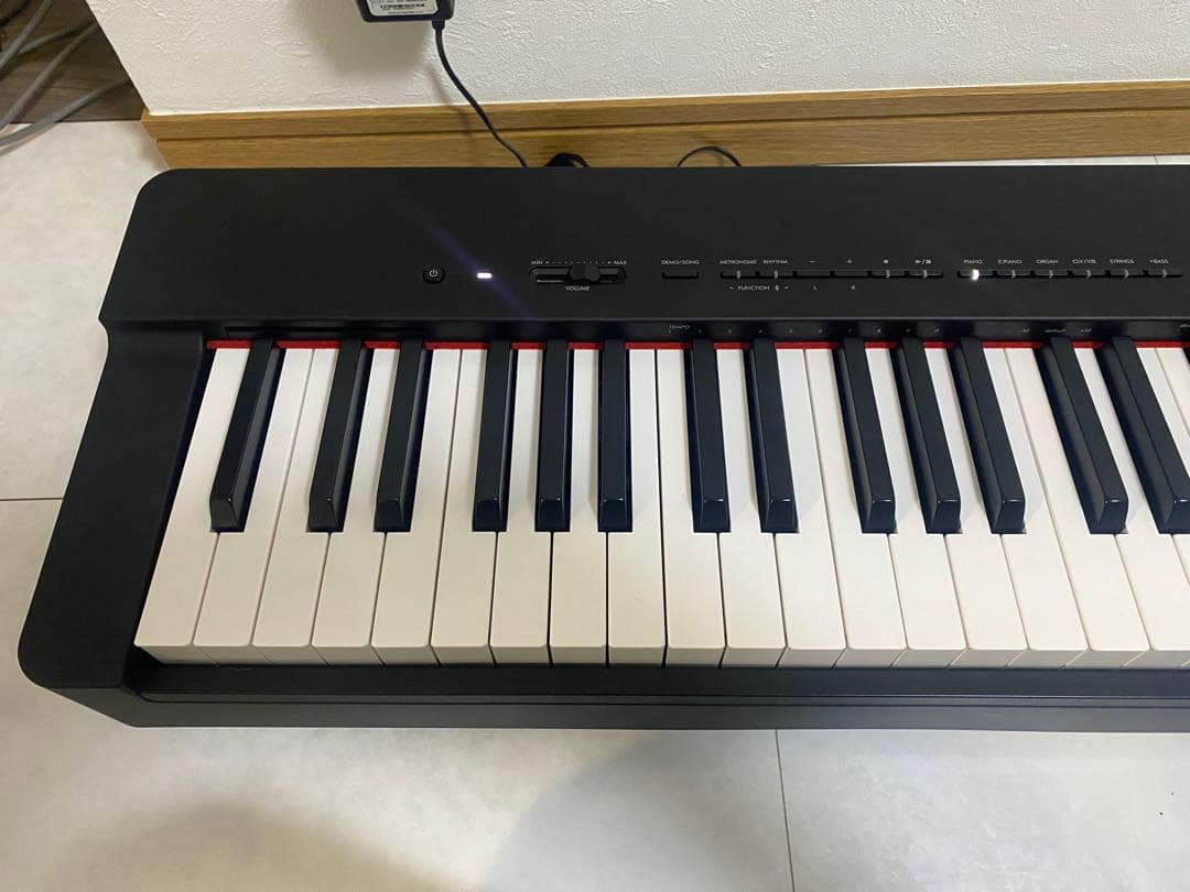 YAMAHA ヤマハ P-225B 電子ピアノ　キーボード