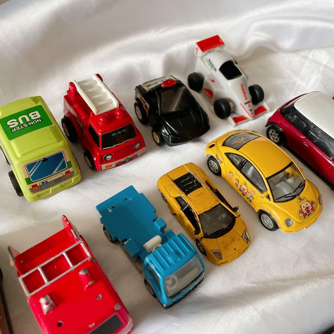ミニカー まとめ売り トミカなど 59台 ヘリコプター1台 おもちゃ