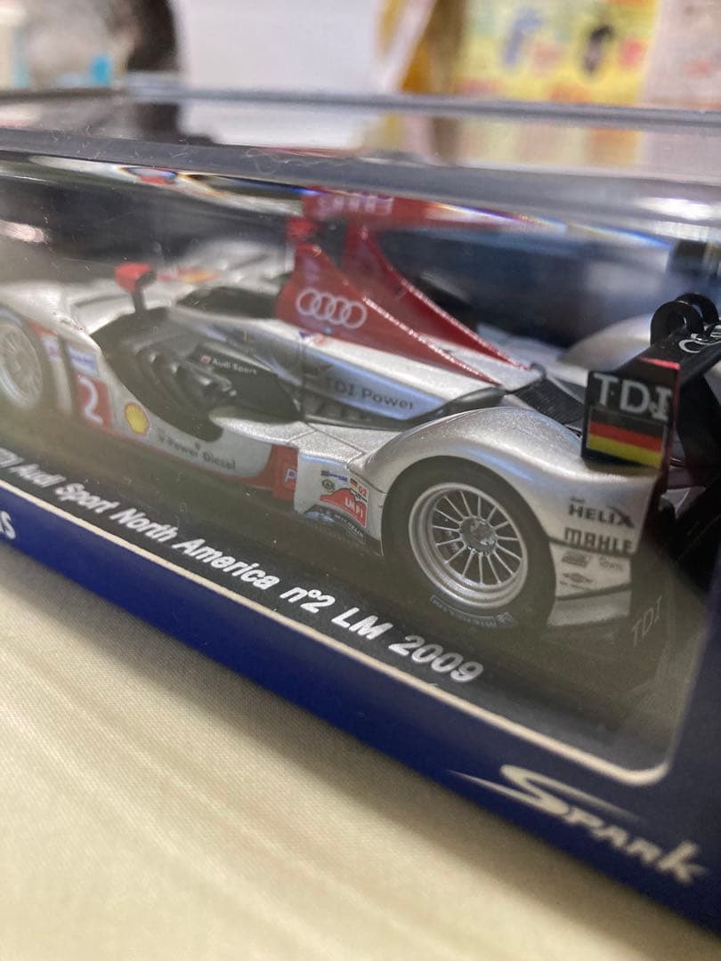 スパーク 1/43 アウディ R15 TDI LM2009 No.2