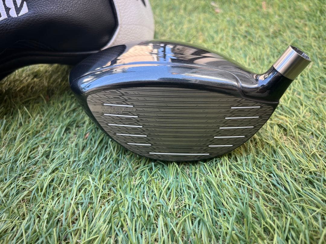B3MAX 9.5° ヘッド。カバーあり
