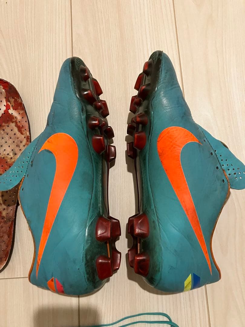 NIKE マーキュリアルヴェイパー8