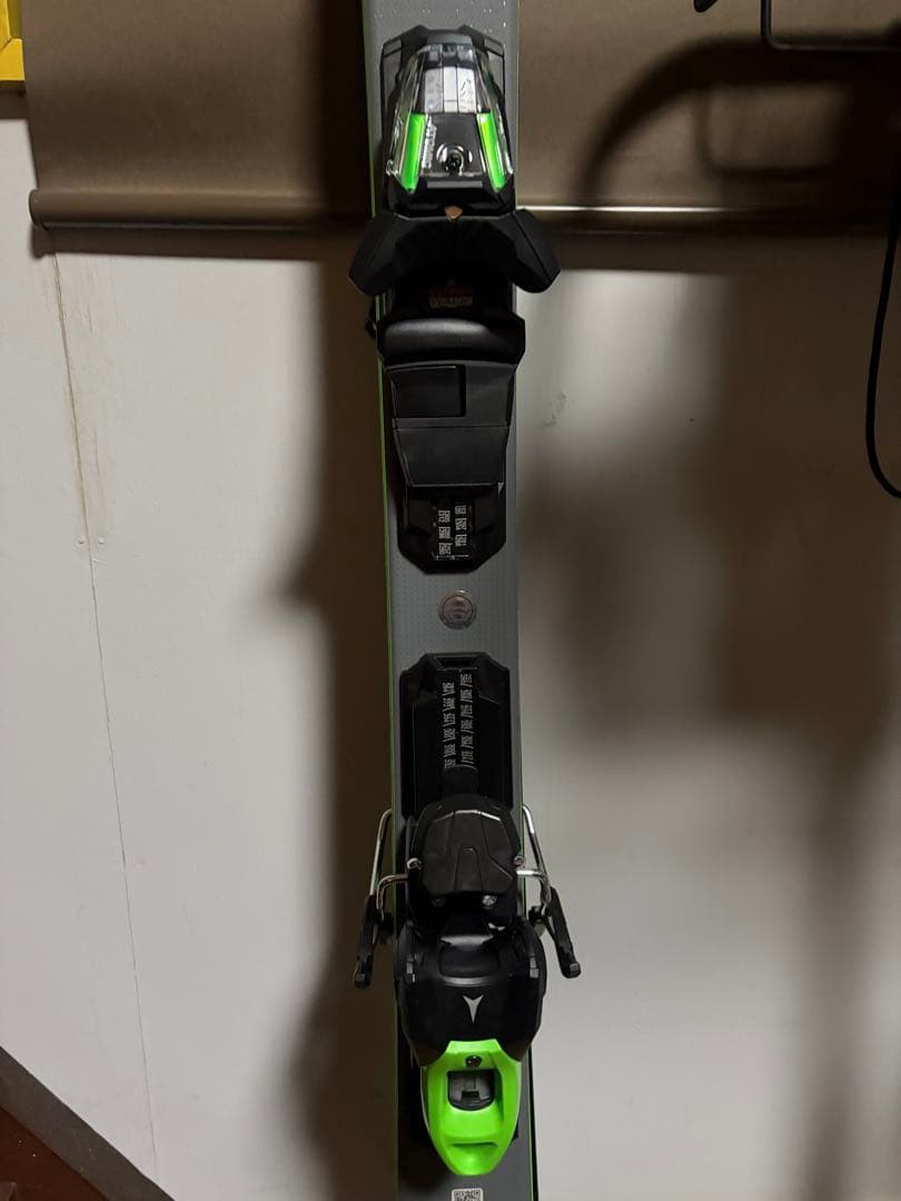 新品未使用 Atomic Redster XT 156cm スキー
