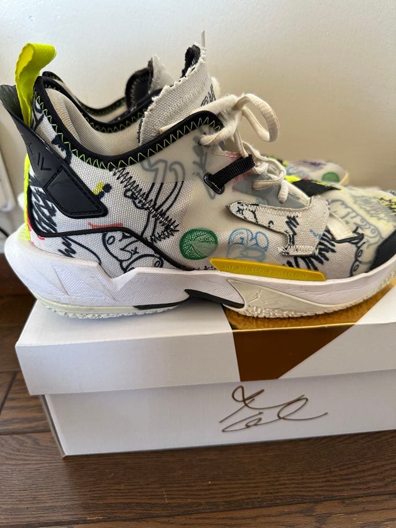26.5㎝　Jordan Why Not Zer0.4 \"Graffiti\"