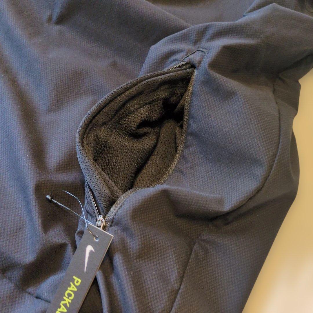 ✨️新品✨️Nike フード付きブラック　ウィンドブレーカー　メンズL　即日発送