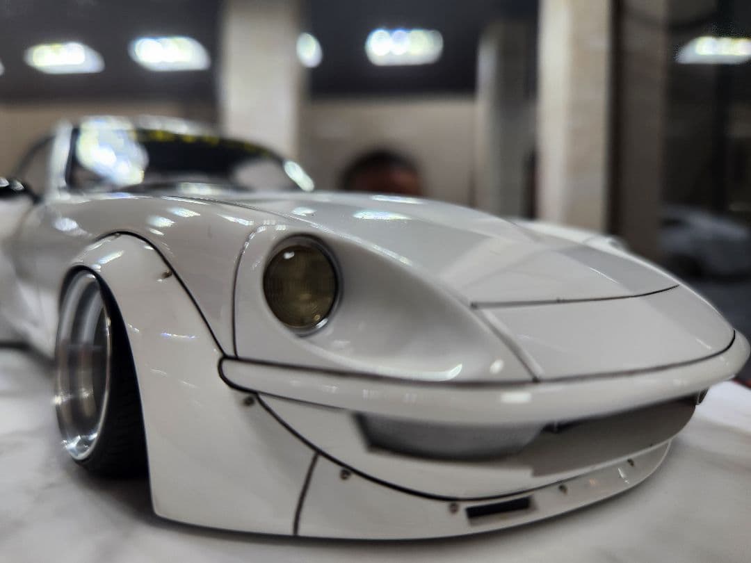 【1/18イグニッションモデル LB-WORKS Fairlady Z(S30)