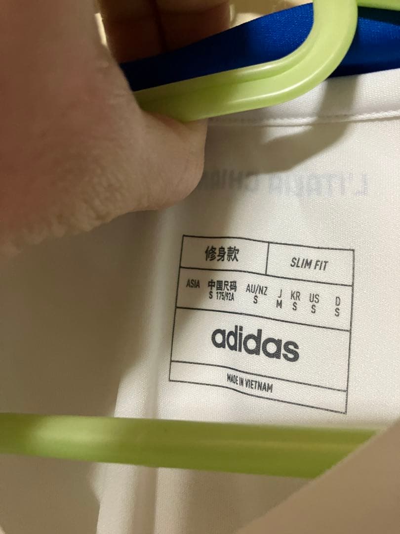 アディダス　イタリア代表アウェイレプリカユニフォーム　Mサイズ　正規品