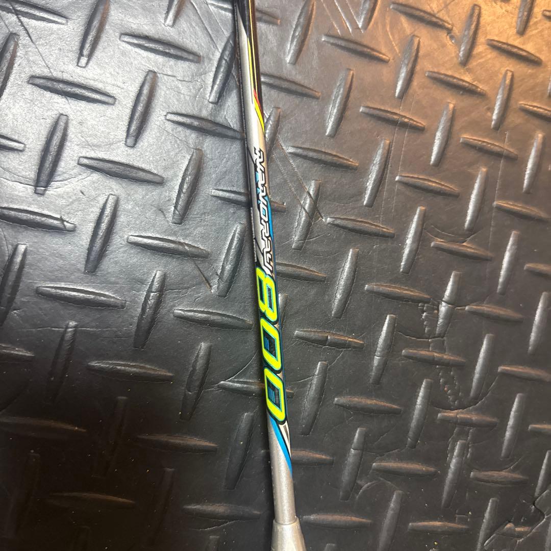 ナノレイ800　YONEX NANORAY 800 バドミントンラケット