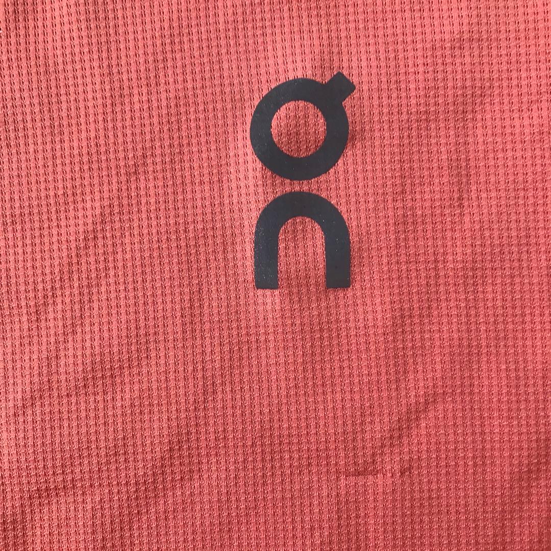 オンランニング　ロンt Sサイズ