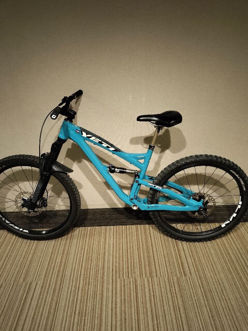 YETI SB75 フレーム　タッチアップ塗料付き