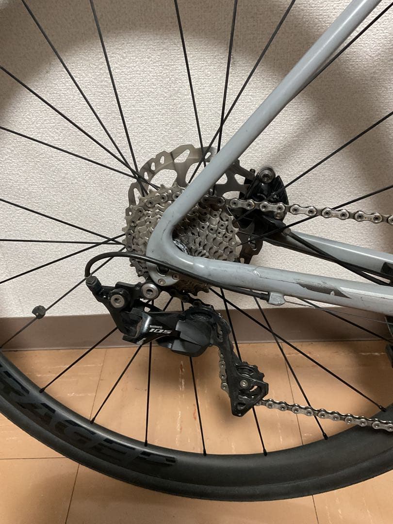 ロードバイク　トレック　エモンダ　ALR5 ディスク