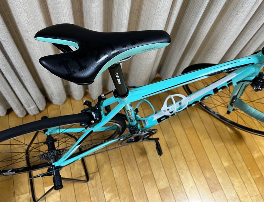 超大特価！　BIANCHI VIA NIRONE 7 PRO / SORA