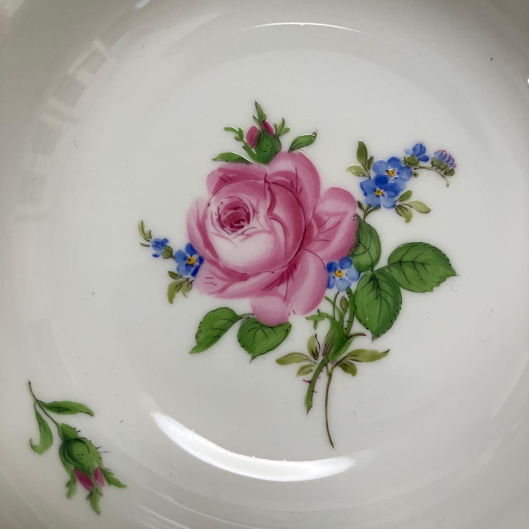マイセン　バラ装飾の陶磁器皿