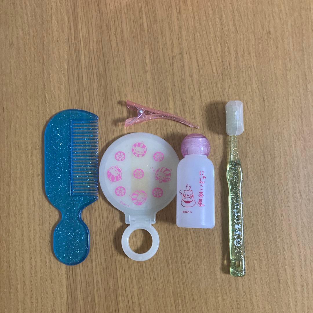 平成レトロ　にゃんにゃんにゃんこグッズ