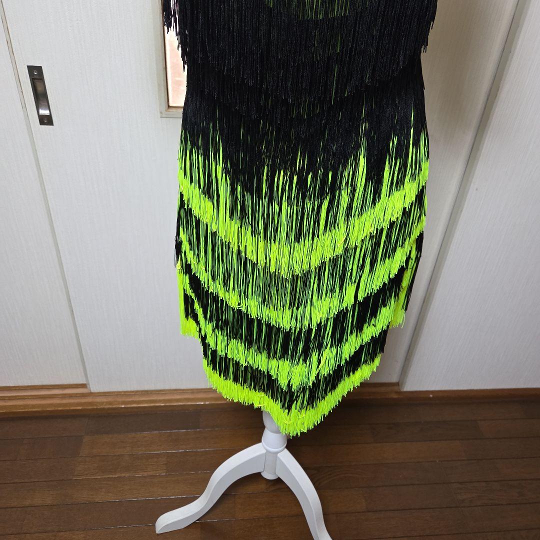 新品ジャンティラテンドレス
