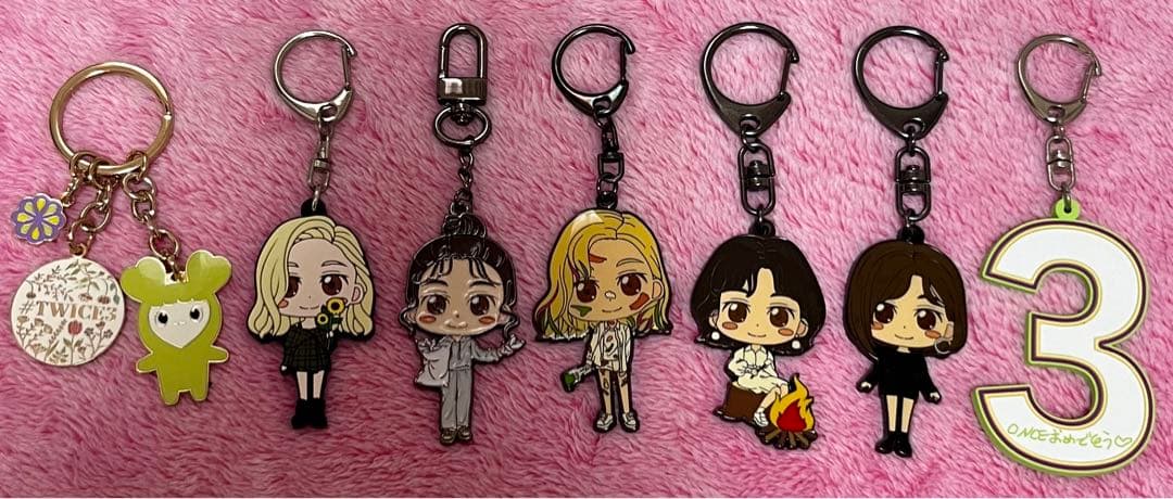 twice ジョンヨン 缶バッジ ピンバッジ ジョンブリー キーホルダー