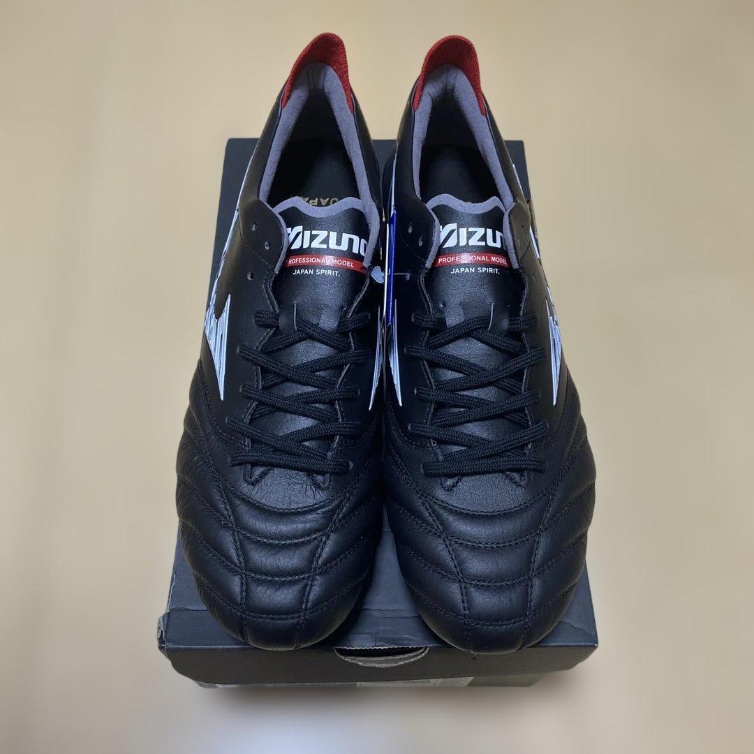 新品・送料無料 ミズノ サッカースパイク モレリアネオ4JAPAN 黒白27.0